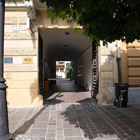 Cozy Modern Apartment In The Old Town - Hlavna Street Кошице Екстериор снимка