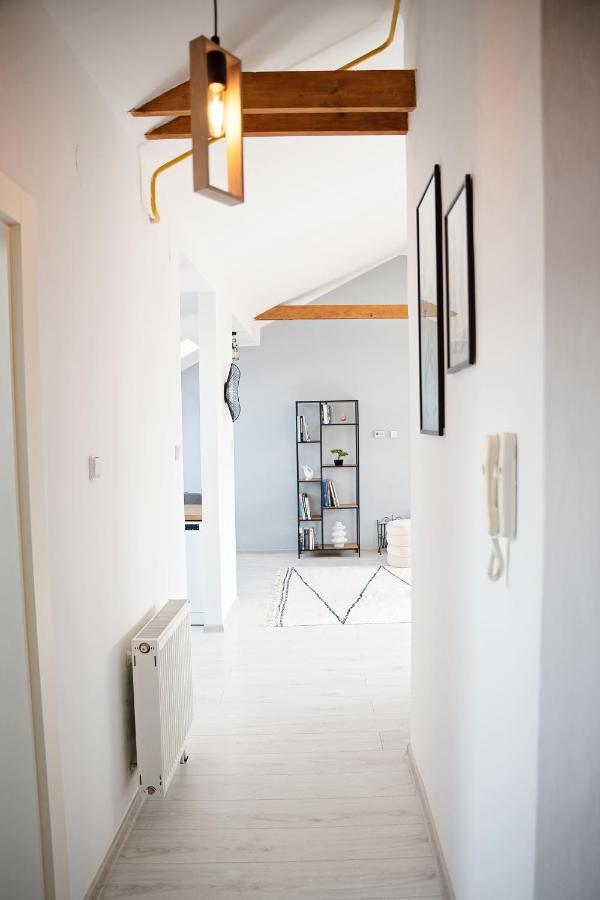 Cozy Modern Apartment In The Old Town - Hlavna Street Кошице Екстериор снимка