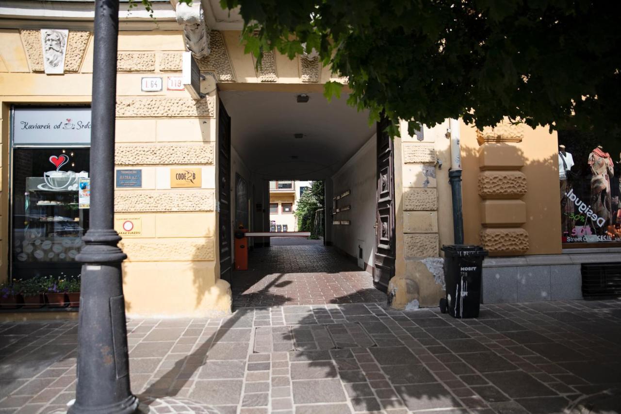 Cozy Modern Apartment In The Old Town - Hlavna Street Кошице Екстериор снимка